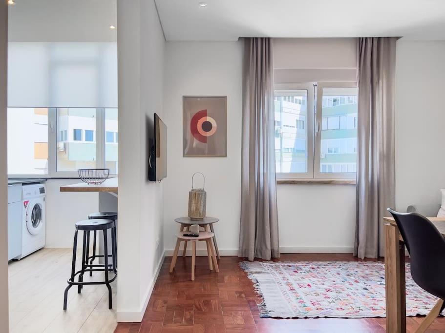 Apartament Olaias Lisbon 2 Bed Near Metro 2 Zewnętrze zdjęcie